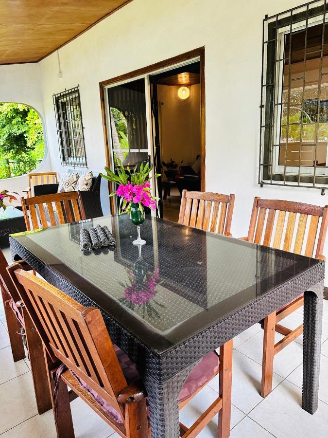 88 Days Self Catering Holidays & Accomodation Baie Lazare  Exteriér fotografie