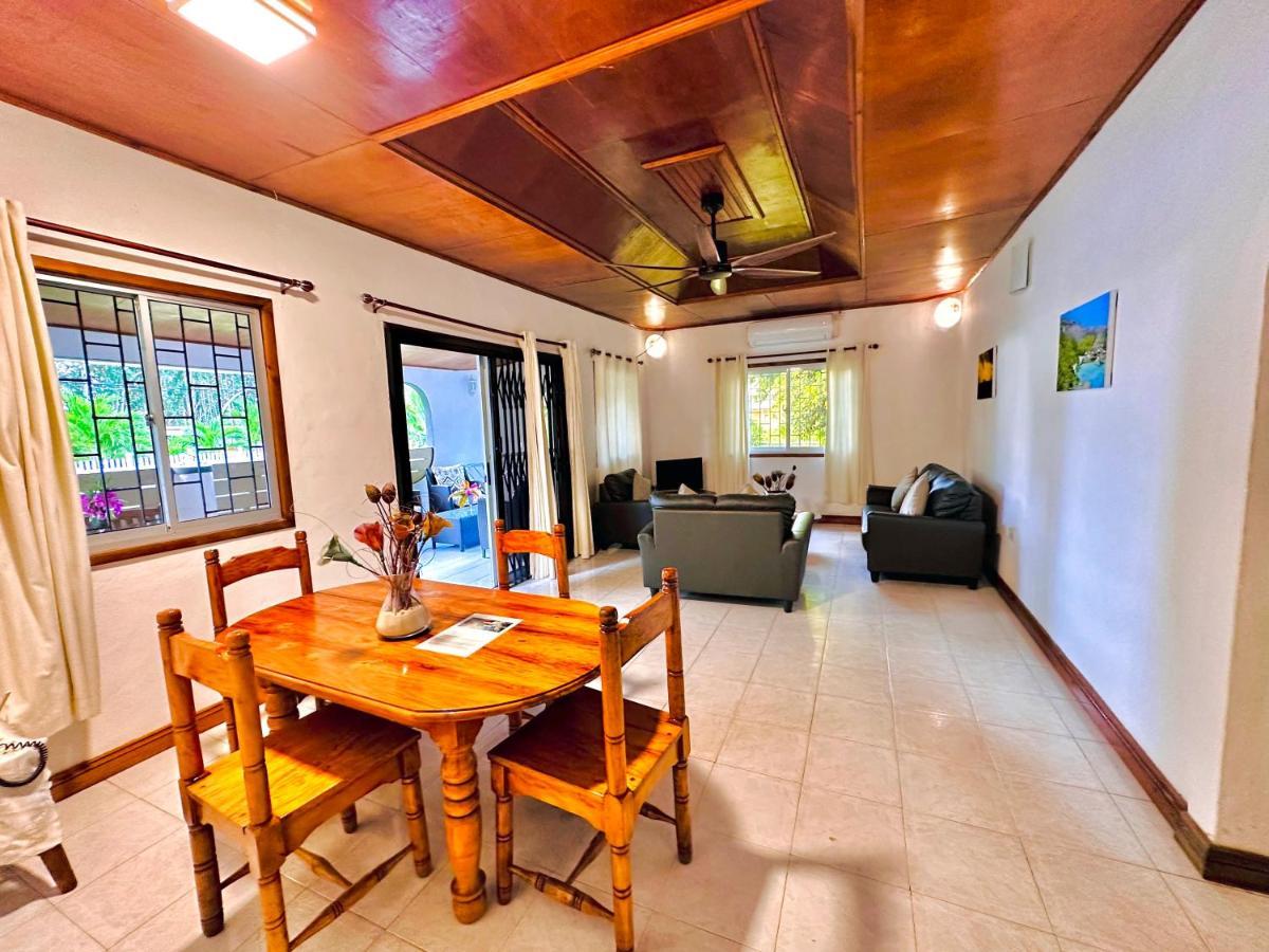 88 Days Self Catering Holidays & Accomodation Baie Lazare  Exteriér fotografie